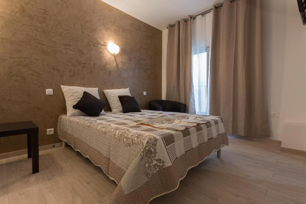 Hotel Alizea Awinion Zewnętrze zdjęcie